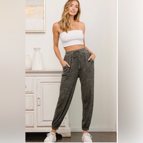 Ces Femme - Vintage Stonewashed Joggers - Sizes: Medium & Large - Picture 2 of 4